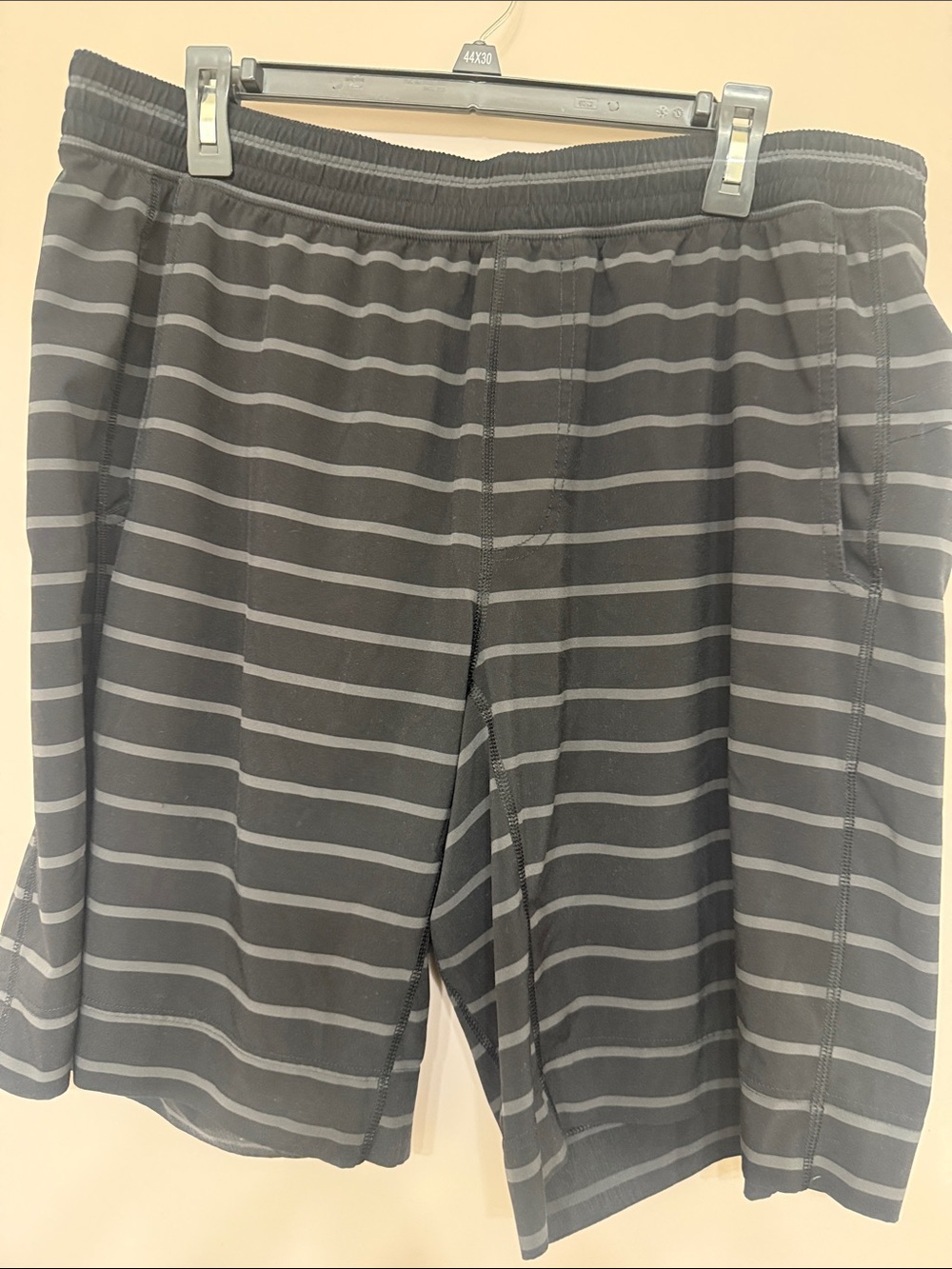 lululemon athletica Men's Gray Striped Performance Shorts- unlined!
